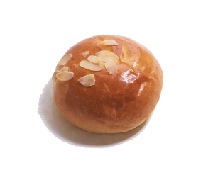 クリームパン 160円:卵のまろやかコクが味わえる、自家製のカスタードクリームのやわらかクリームパン。